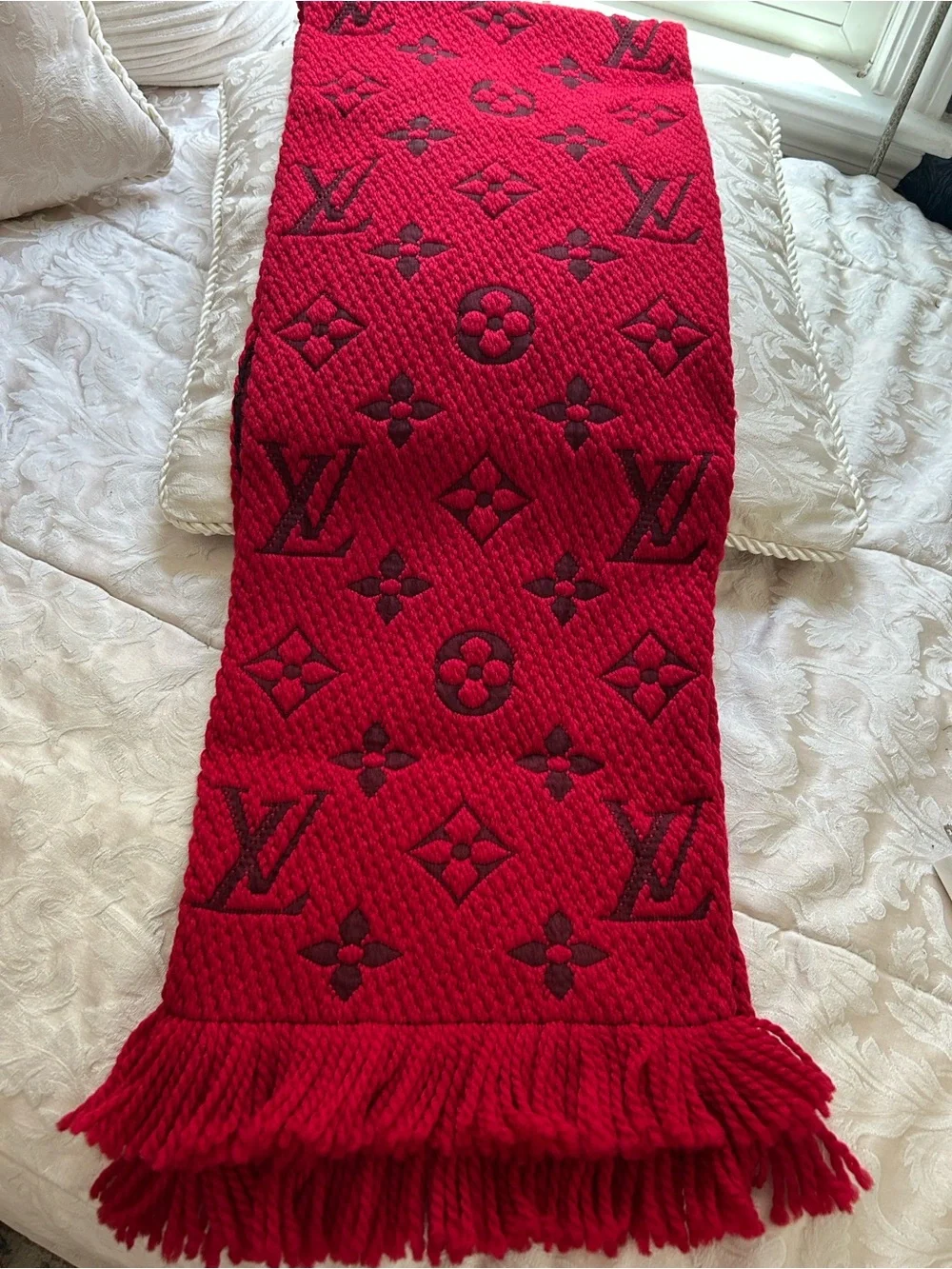 Authentic LV Red Monogram Wool & Silk Scarf or Wrap. Made in Italy w/ COA. - Picture 4 of 12
